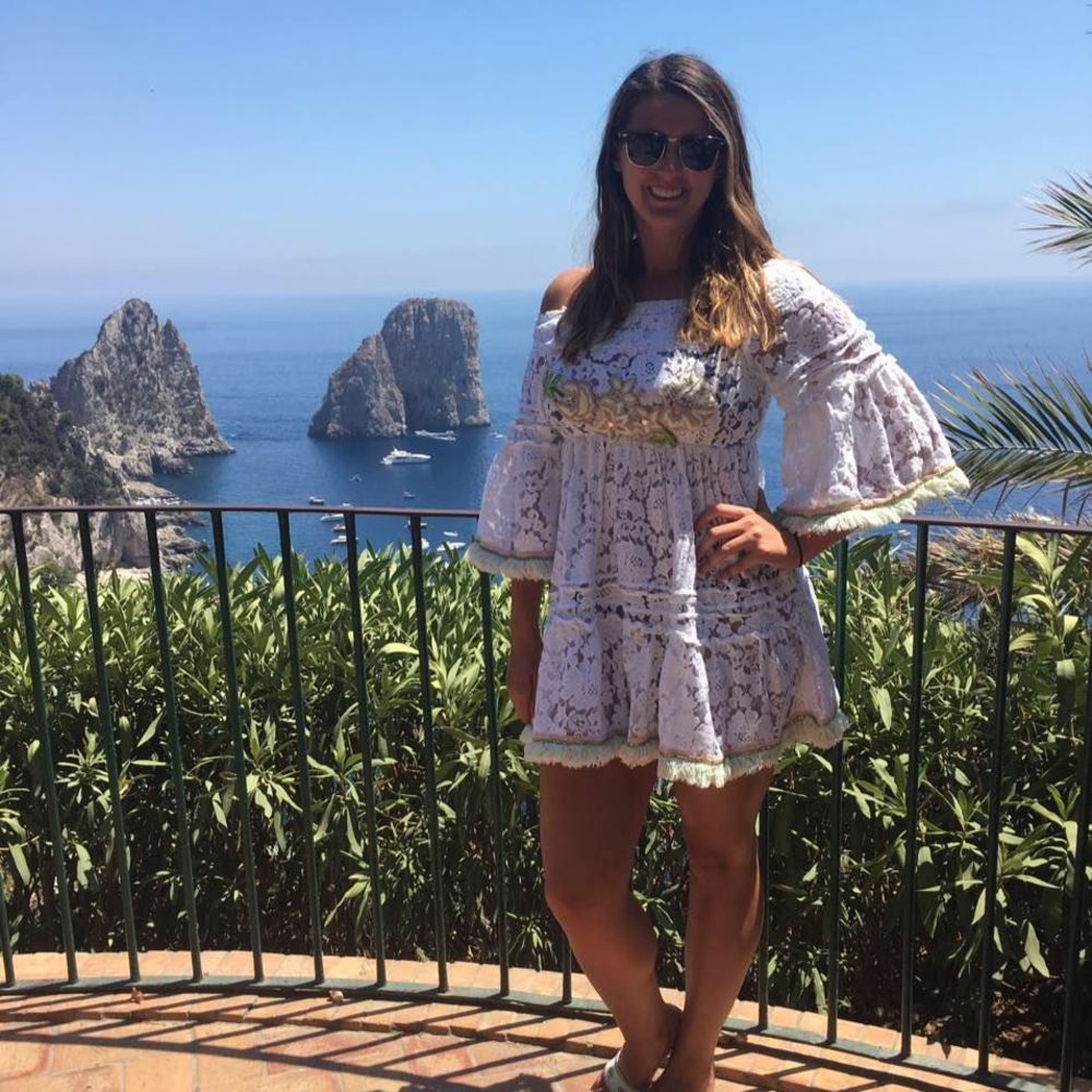 Meet your Posher, Caitlin